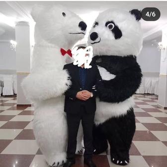Продам белого медведя и панду 3-х метровые.