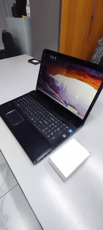 Ноутбук SONY в хорошем состоянии Core i7/ SSD 240