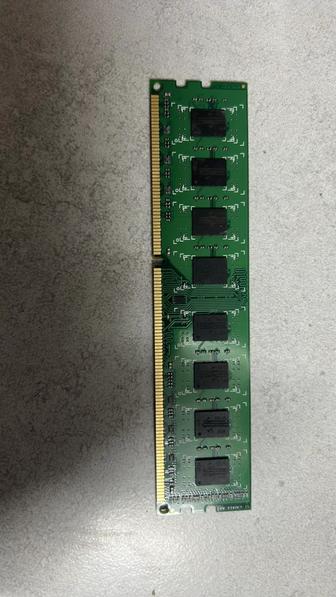 Оперативная память DDR 3 4гб на 1600 Гг