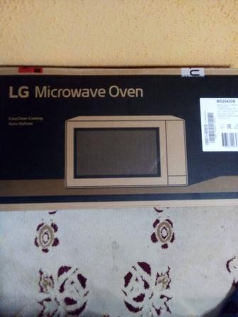 Продам микроволновую печь LG. Новая