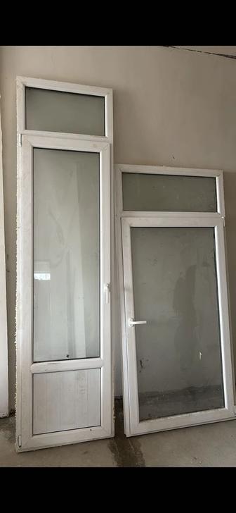 Пластиковая дверь и окно