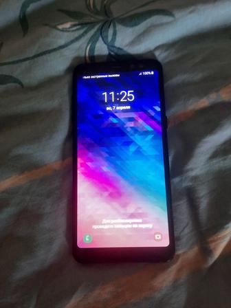 Продаётся сотовый телефон Samsung galaxy a8 в отличном состоянии имеется