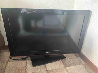 Продам срочно телевизор LG 80 см