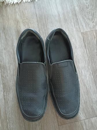 Продам мужские туфли