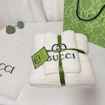 Полотенца от бренда GUCCI