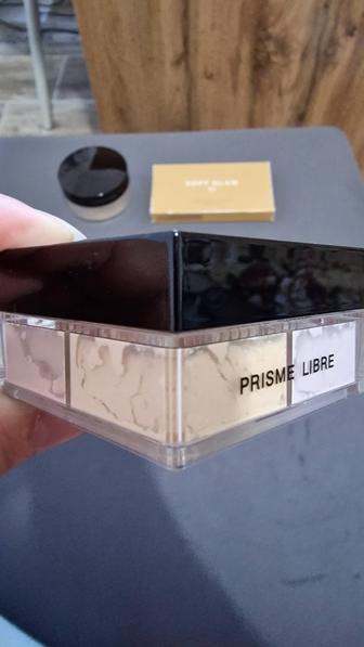 Пудра Prisme Libre Givenchy