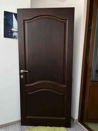 Входная дверь деревянная, Россия