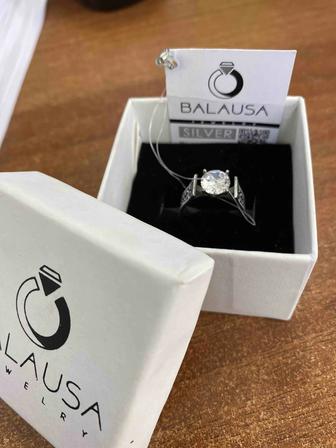 Продаётся кольцо серебро брэнд Balausa