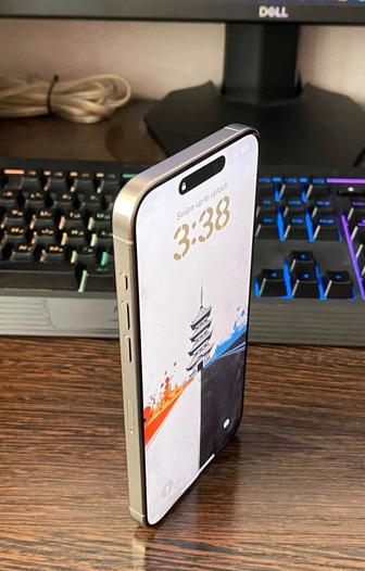 iPhone 15 Pro Max, 256gb и оригинальный чехол