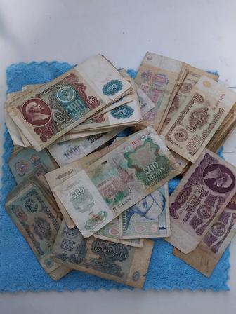 Продаю для коллекции советские рубли