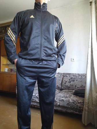 Продам спортивный костюм мужской размер 52-54