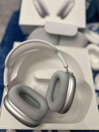 AirPods Max Silver