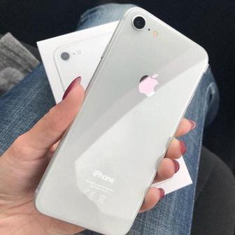 Продам iPhone SE