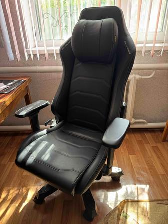 Кресло продаю новое почти