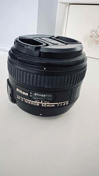 объектив Nikon 50 (1,4)