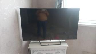 Телевизор почти новый