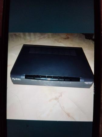 Продам ZyXEL,SHDSL Security Router with 4-port Switch P-792H EE