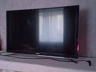 Телевизор Samsung 2013 года