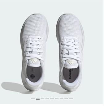 Продам кроссовки adidas (женские)