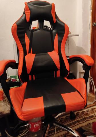 Продаю новое игровое кресло