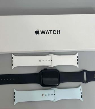 Часы Apple Watch SE 2 (2023)