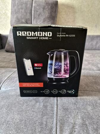 Продам умный чайник Redmond G233S