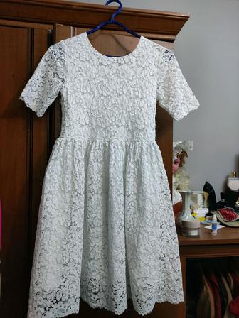 Белое кружевное платье reserved 146
