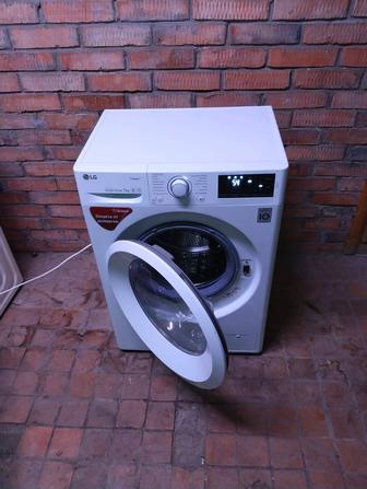 Продам стиральную машину LG в идеальном состоянии доставка бесплатно