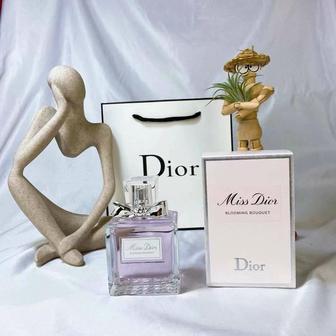 Dior Miss Dior Blooming Bouquet туалетная вода EDT 100 мл