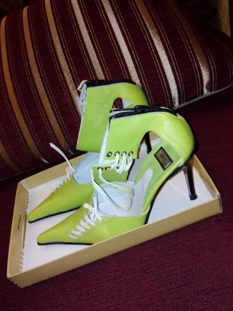 Кожаные туфли необычного дизайна, зелёные, размер 37