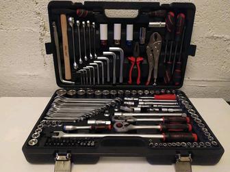 Набор инструментов ключей чемодан инструментов подарок для мужчины