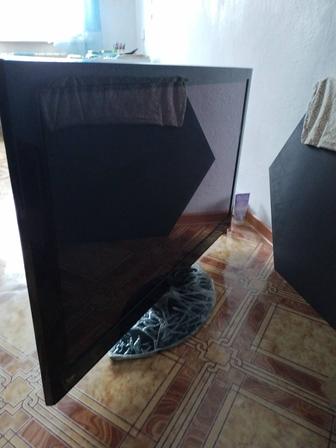 Телевизор ЛЖ корейский диагональ 107 см
