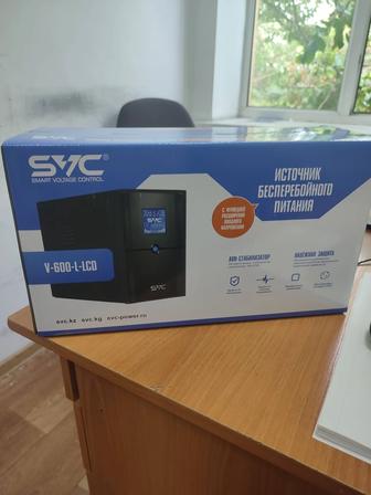 Источник бесперебойного питания SVC V-600-L-LCD