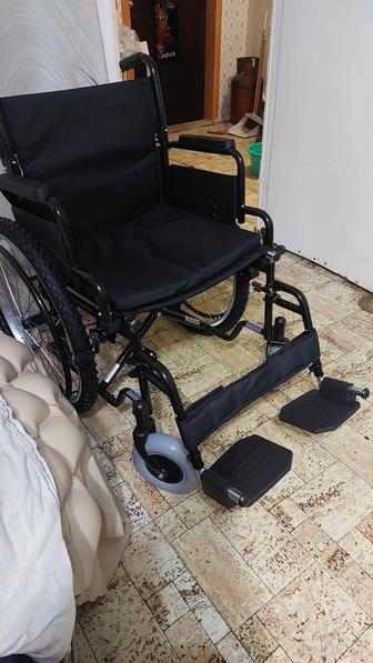 Продам кресло-коляску для ивалидов