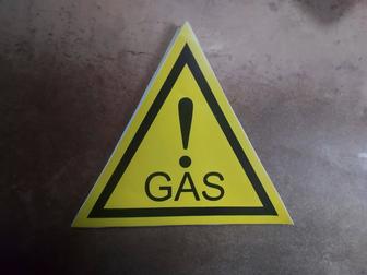 Наклейка Gas на авто с ГБО