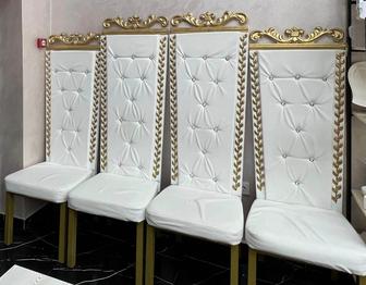 Кресла для жениха и невесты в идеальном состоянии