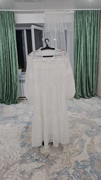 Новый 46/48 размер Белая платье