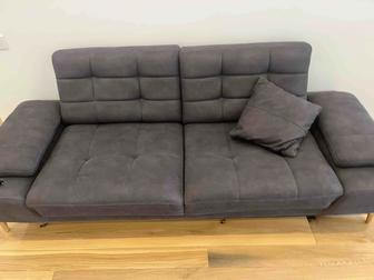 Продам черный диван