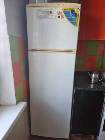 Продам холодильник в хорошем рабочем состоянии