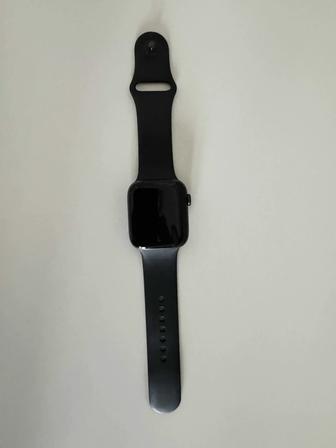 Продается Apple Watch SE