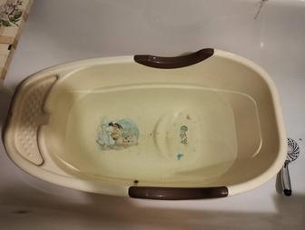 Ванночка с горкой для купания