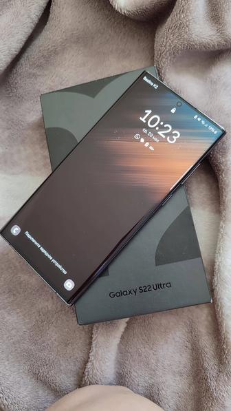 Очень срочно СЕГОДНЯ ПРОДАМ Samsung Galaxy S22 Ultra