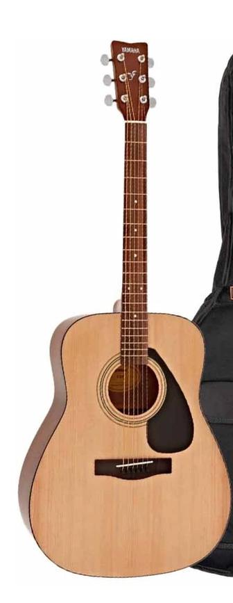 Гитара акустическая Yamaha с чехлом, цвет бежевый