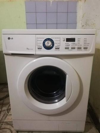 Продам стиральную машинку автомат 5 кг