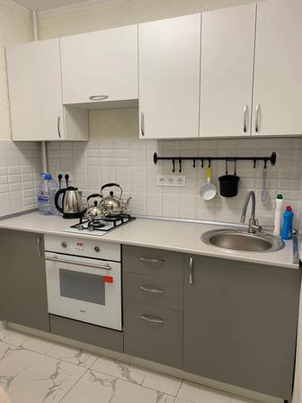 Встроенный кухонный гарнитур 2,0 метра (серый) . Недорого