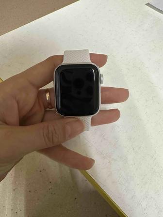 Продам часы Apple Watch 6 series, 40 mm