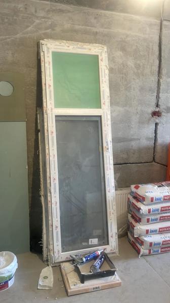 Пластиковое окно и дверь