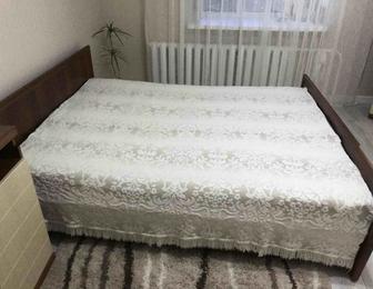 Продам кровать с матрасом 160/200