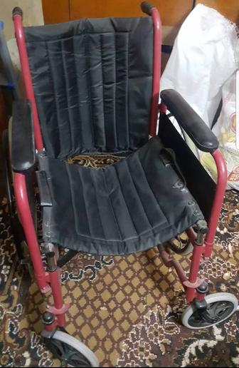 продам инвалидное кресло -коляска
