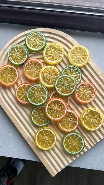 Декоративные лимонные дольки